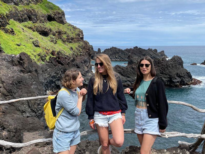Wycieczka Madera Kobiety Nad Woda - Azory i Madera - Portugalskie wyspy na środku Oceanu Atlantyckiego | Shangrila Travel
