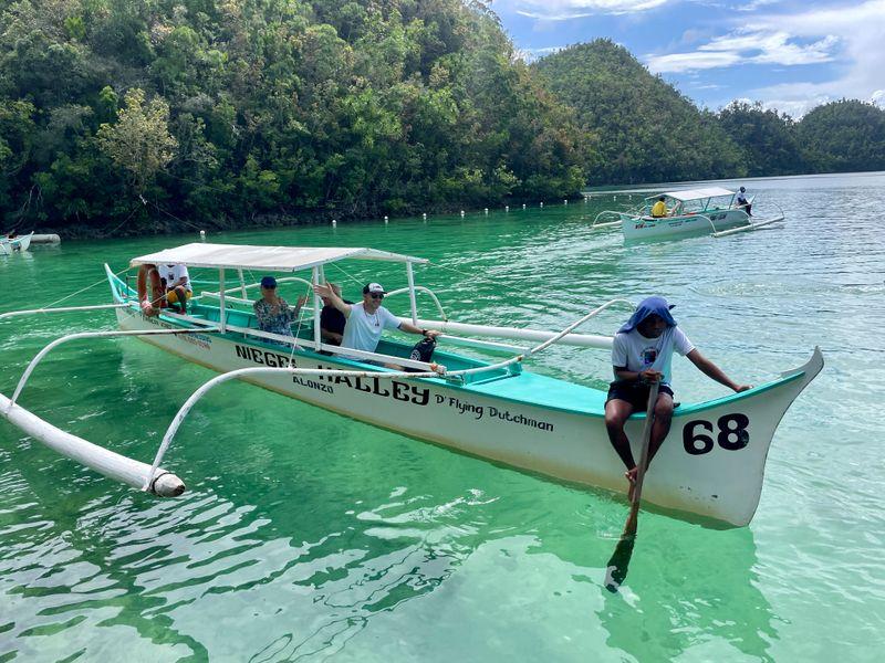 Wycieczka Filipiny Tradycyjna Łódka - Filipiny - Rajskie plaże, bezludne wyspy, wyraki i historia Magellana | Shangrila Travel