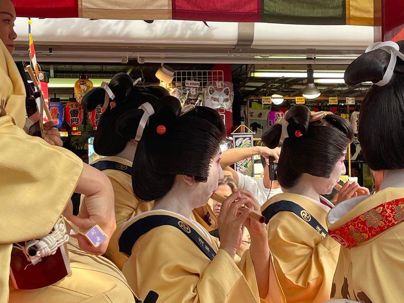 Wycieczka Japonia Geisha Tokio - Japonia z Okinawą - Nowoczesność i tradycja - Tokio, Kioto, Fuji i Hiroshima | Shangrila Travel
