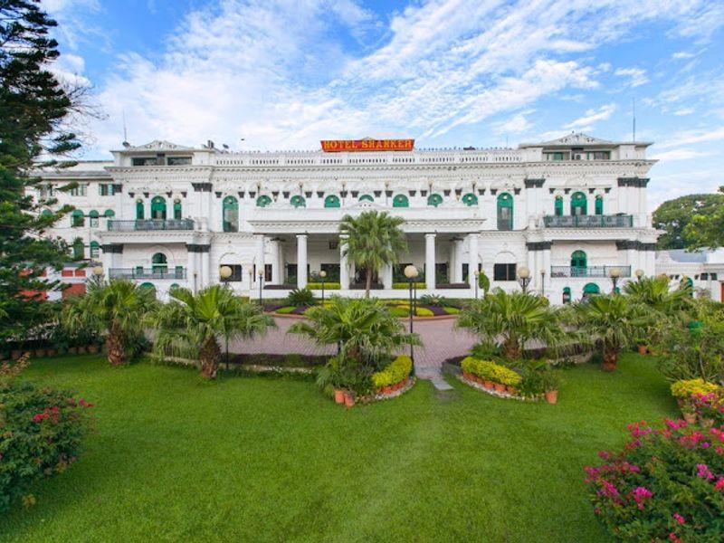 Wycieczka Nepal Katmandu Hotel 1 - Nepal i Bhutan - Hinduizm i buddyzm wśród himalajskich krajobrazów - Hotel na wyjeździe z Shangrila Travel