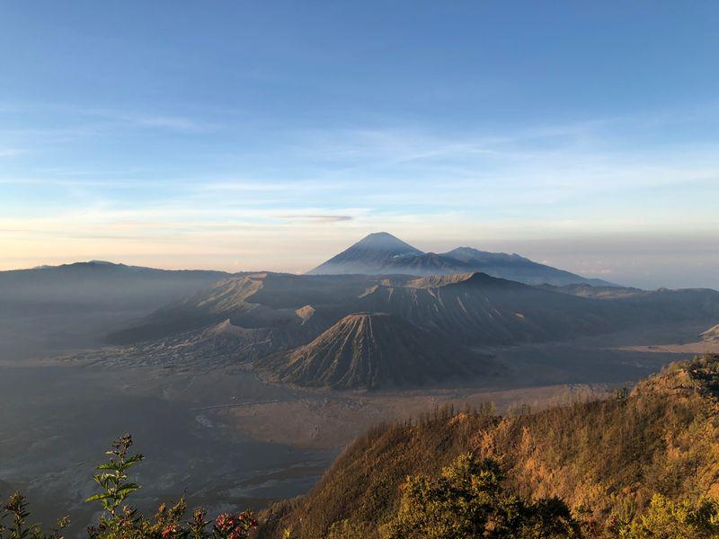 Wycieczka Indonezja Jawa Bromo Wulkan Widok - Bali, Jawa i Komodo - Indonezja: kultura, świątynie, wulkany i warany | Shangrila Travel