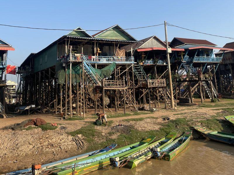 Wycieczka Kambodża Tonle Sap Kampong Phluk (4) - Kambodża i Laos - Mistyczne świątynie Angkoru i życie nad Mekongiem | Shangrila Travel