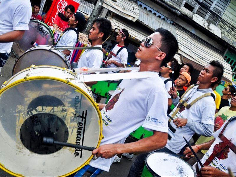 Wycieczka Filipiny Ati Atihan Bębny - Festiwale na Filipinach: ATI ATIHAN czyli być jak Ati - Zdjęcie 1