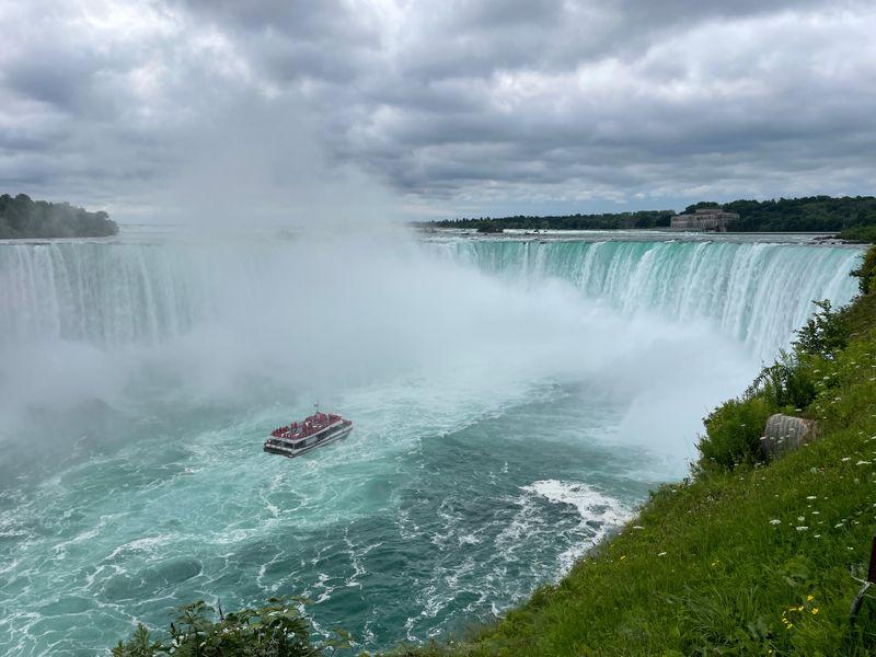 Wycieczka Kanada Niagara - Kanada - Festiwal Rodeo, Niagara, kultowe miasta i parki narodowe | Shangrila Travel