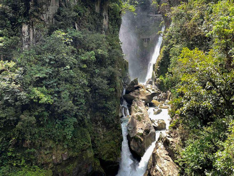 Wycieczka Ekwador Wodospad - Ekwador z Galapagos - Amazonia, żółwie, wulkan Cotopaxi i stare miasto w Quito | Shangrila Travel