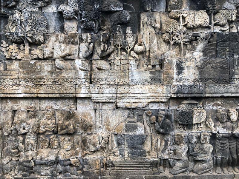 Wycieczka Indonezja Jawa Borobudur Rzezby - Bali, Jawa i Komodo - Indonezja: kultura, świątynie, wulkany i warany | Shangrila Travel