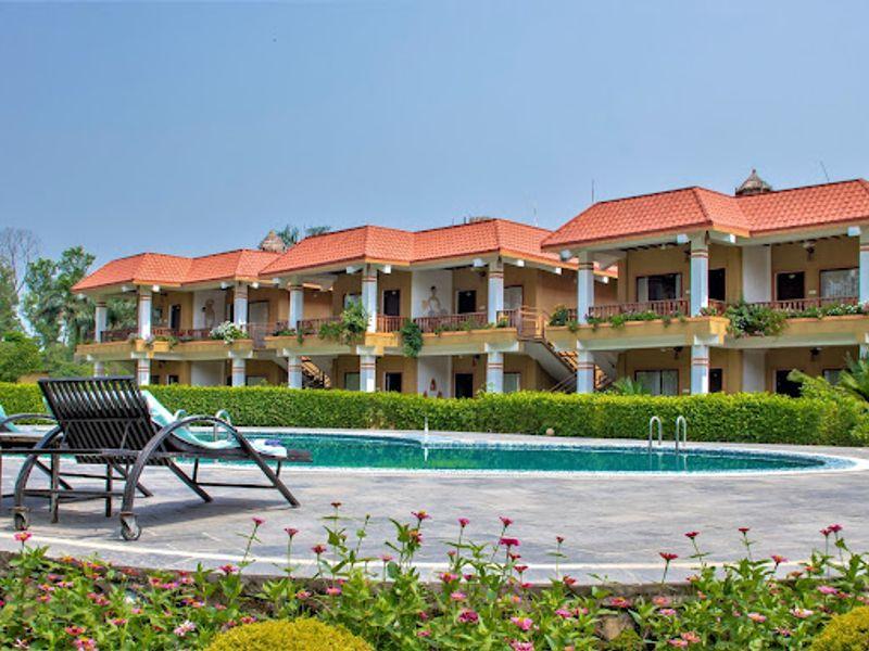 Wycieczka Nepal Chitwan Hotel 2 - Nepal i Bhutan - Hinduizm i buddyzm wśród himalajskich krajobrazów - Hotel na wyjeździe z Shangrila Travel