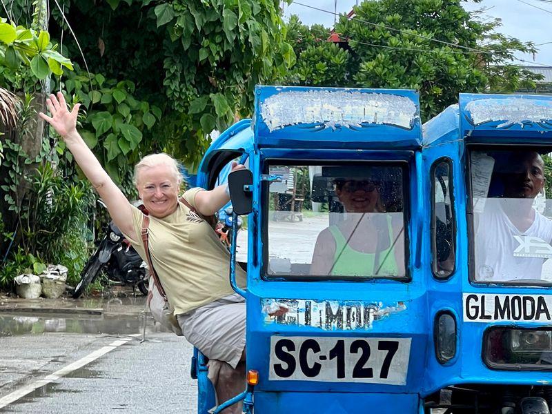 Wycieczka Filipiny Wycieczka Tuktuk - Filipiny - Rajskie plaże, bezludne wyspy, wyraki i historia Magellana | Shangrila Travel