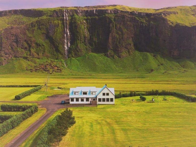 Hotele Islandia 13 - Islandia - Dookoła wyspy - gorące źródła, wulkany, wodospady i wieloryby - Hotel na wyjeździe z Shangrila Travel