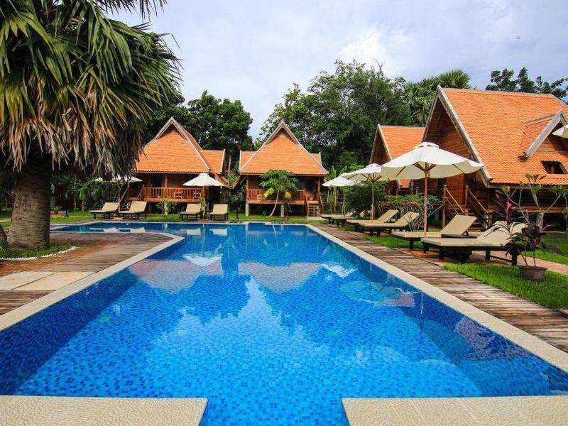 Hotele Kambodza Laos 2 - Kambodża i Laos - Mistyczne świątynie Angkoru i życie nad Mekongiem - Hotel na wyjeździe z Shangrila Travel