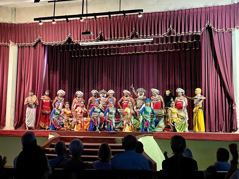 Wycieczka Sri Lanka Tradycyjne Tance - Sri Lanka - Buddyjskie świątynie, cejlońska herbata i słonie | Shangrila Travel