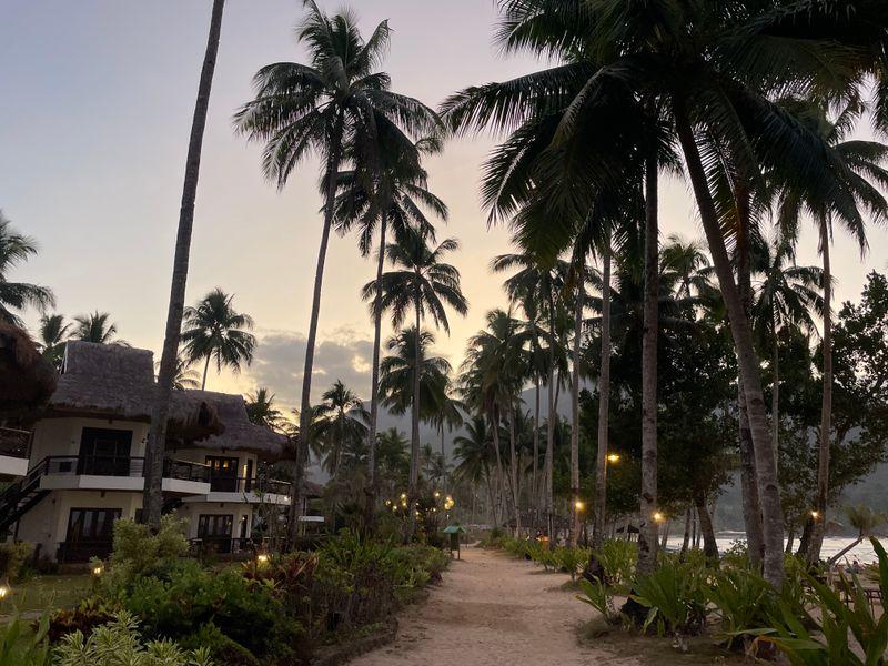 Hotel Filipiny 17 - Filipiny - Rajskie plaże, bezludne wyspy, wyraki i historia Magellana - Hotel na wyjeździe z Shangrila Travel