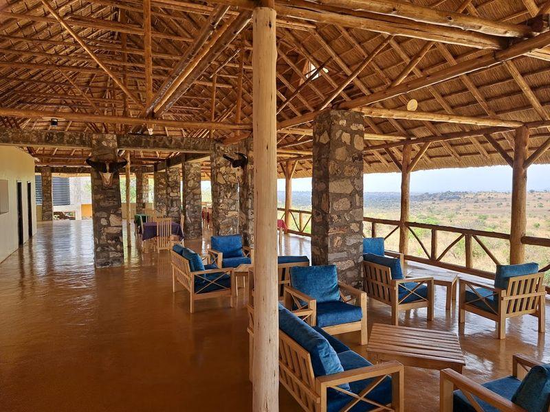 Wycieczka Uganda Hotel 10 - Uganda - Goryle, szympansy, parki narodowe i jezioro Wiktorii - Hotel na wyjeździe z Shangrila Travel