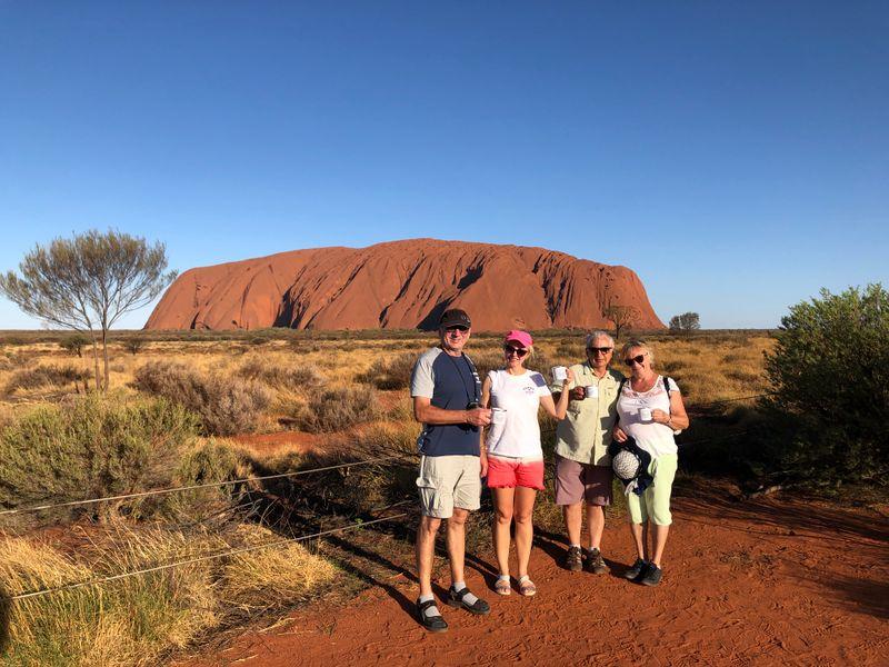 Wycieczka Australia Uluru Ayers Rock Grupa - Australia - Od Perth do Sydney - kangury, Uluru i Wielka Rafa | Shangrila Travel